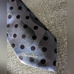 Oscar De La Renta signature Necktie, 46", EUC
